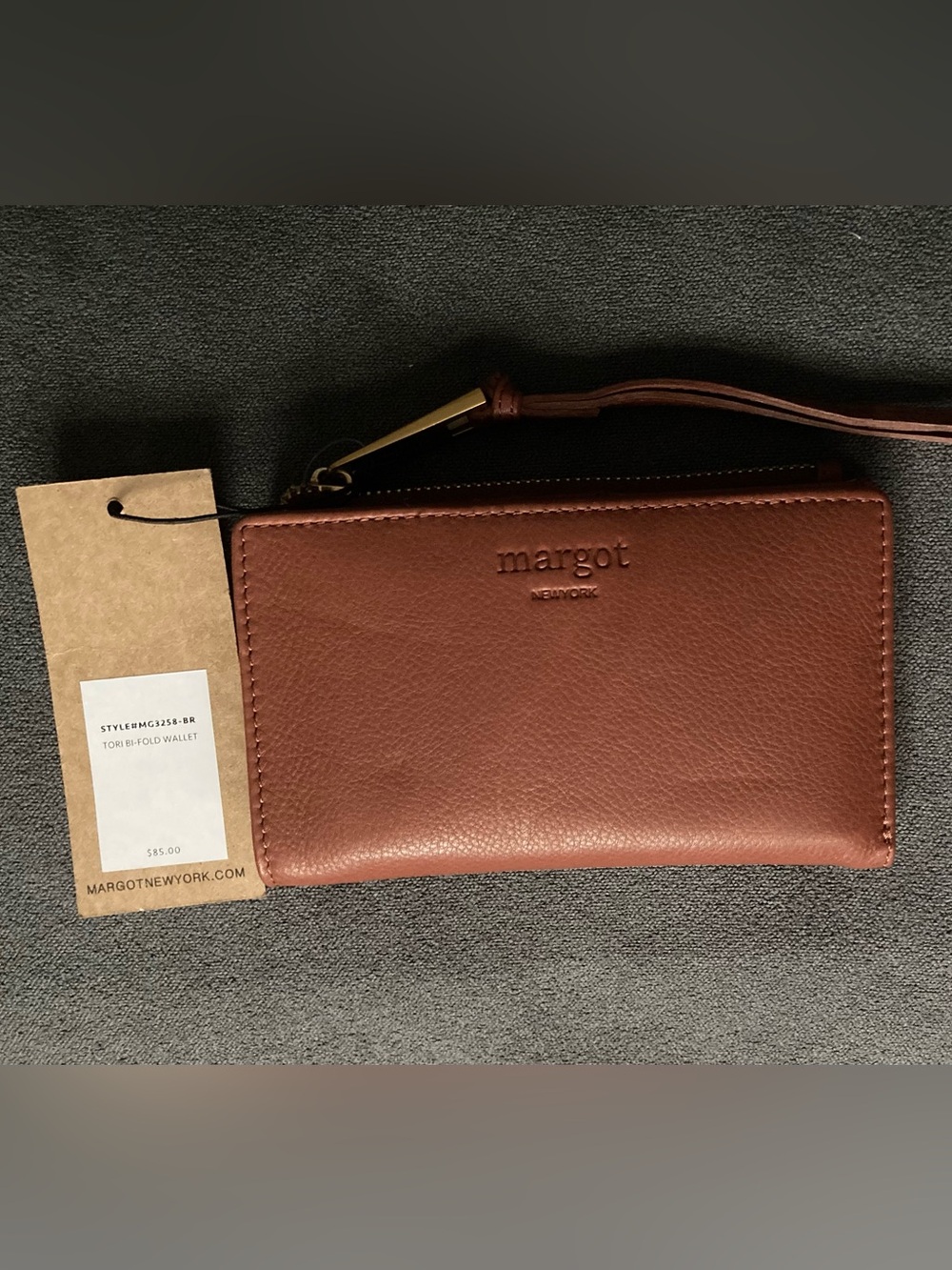 Margot Tori BiFold Leather Wallet Wristlet Zip Brown